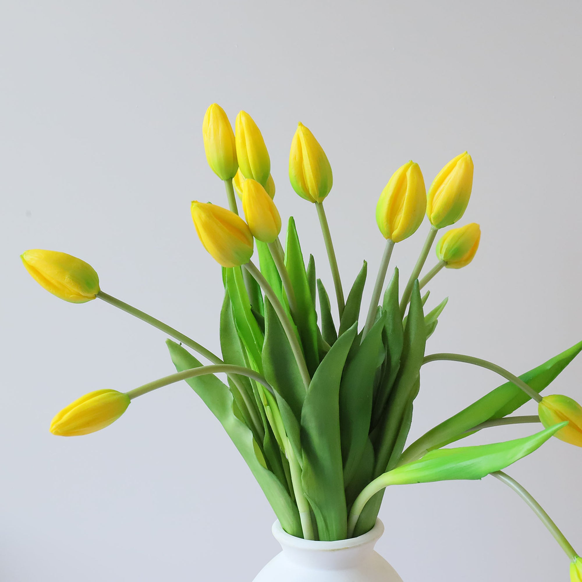 Realistic Latex Artificial Tulip Flower Bunch 17"