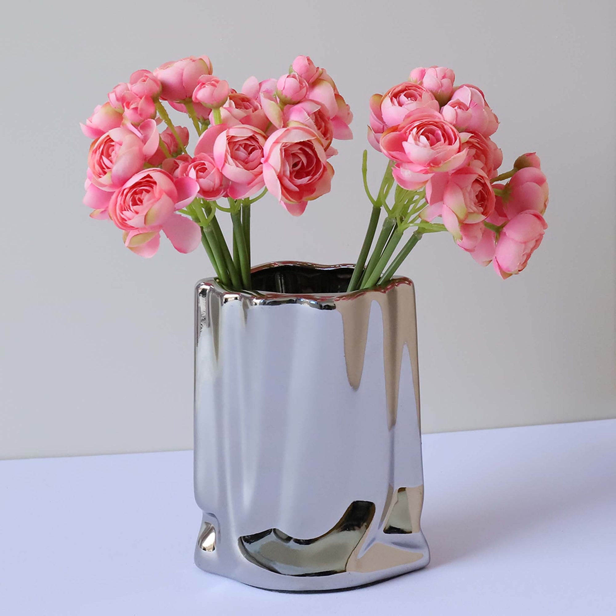 Mini Silk Ranunculus Flower Bush