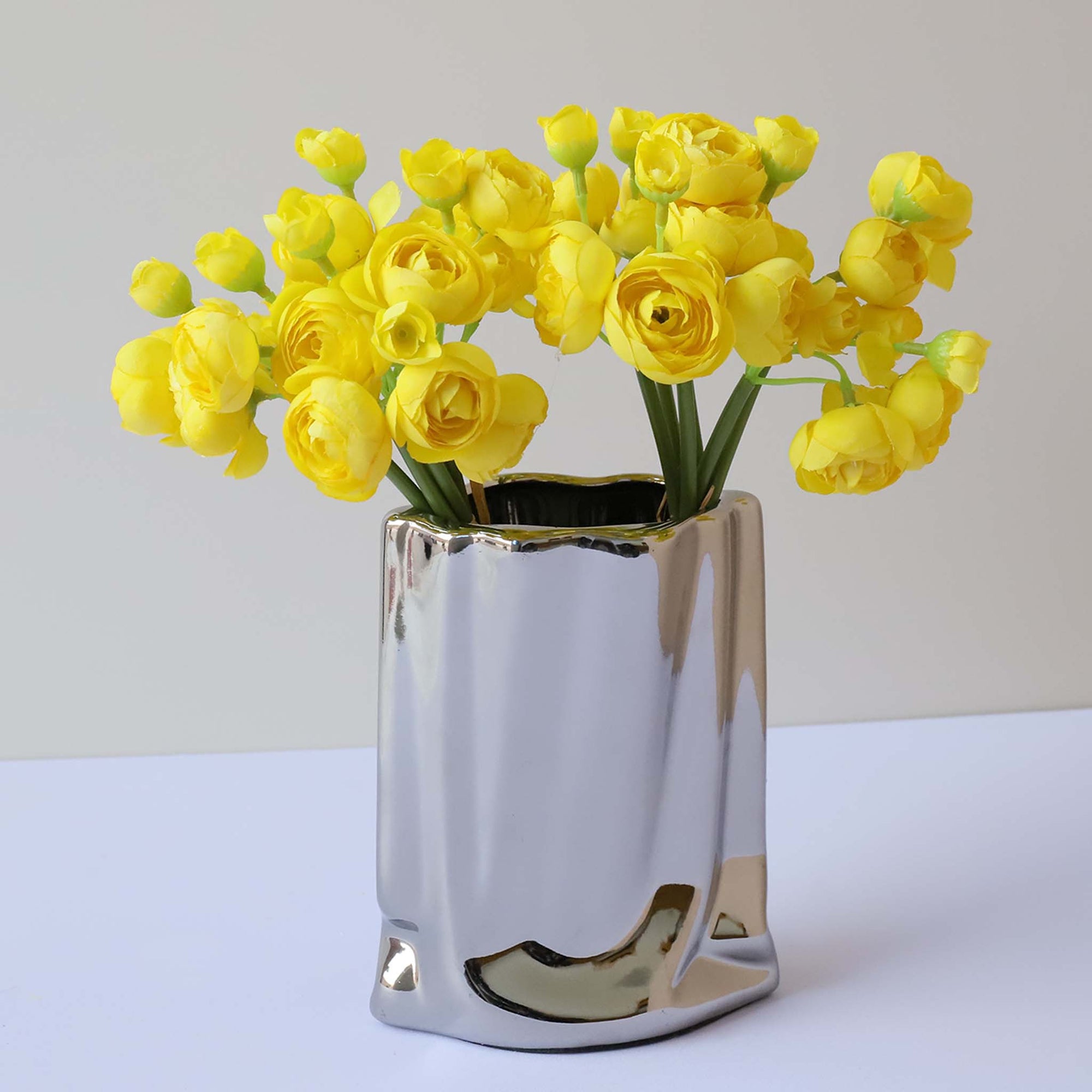 Mini Silk Ranunculus Flower Bush