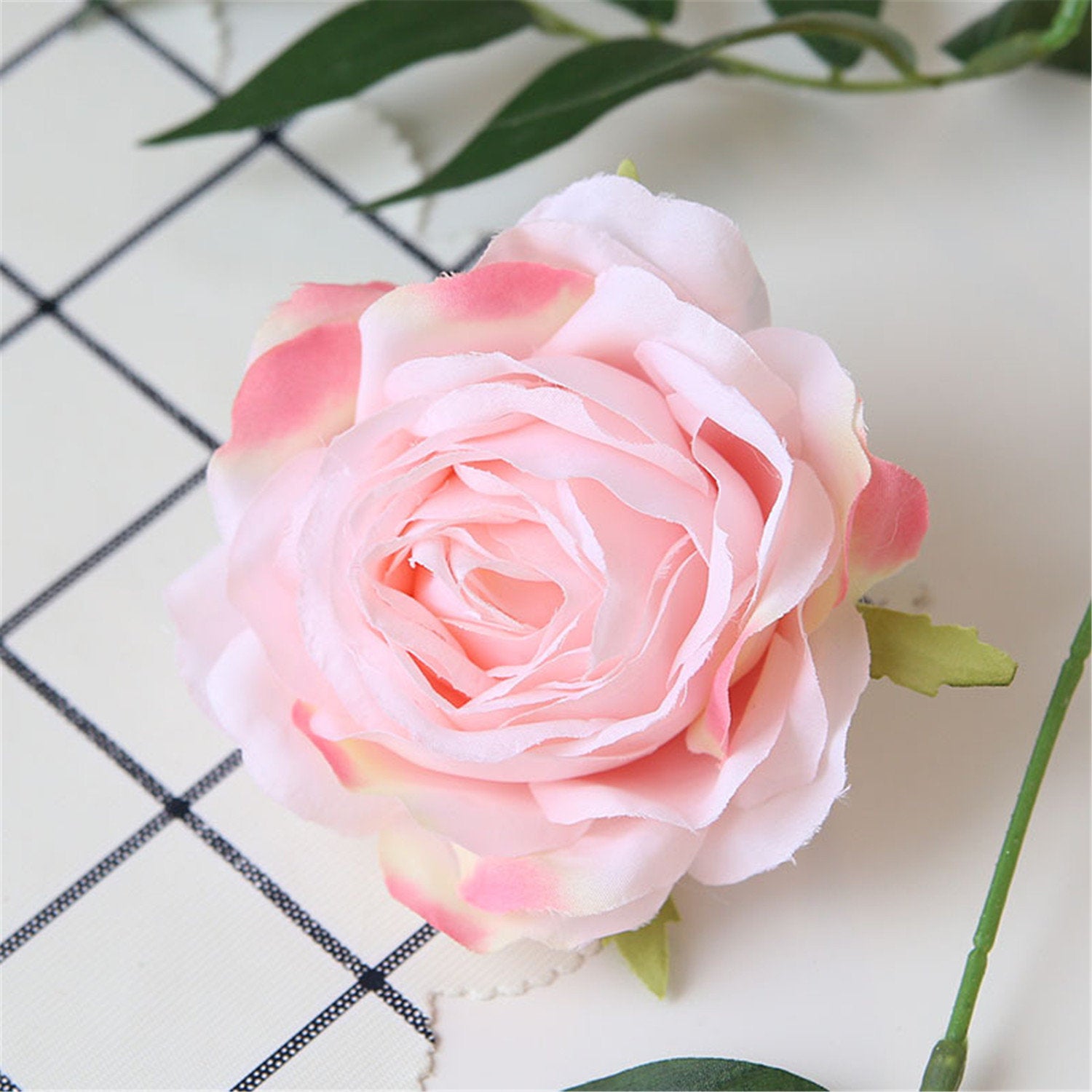 Silk Flowers Bulk Rose Heads Artificial Wedding Flowers 100 pcs For Table Centerpieces Cake Topper Flower Wall Backdrop Flower Balls QT1-3