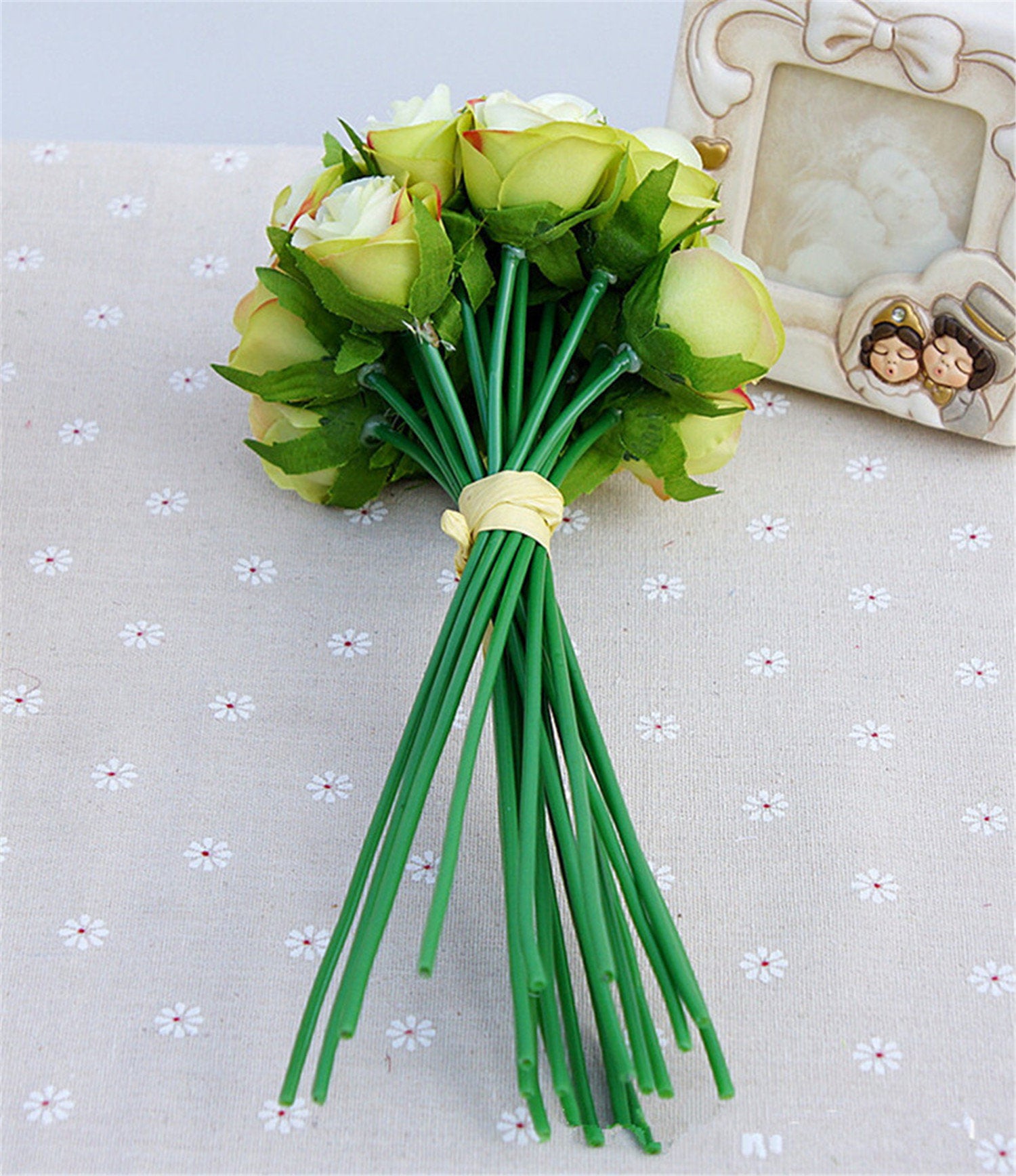 Rose Buds Bouquet Artificial Flower Silk Rose Bunch For Bride Bridesmaids 20 Rose Buds Bouquet White Pink Blue Purple Flower Bouquet HZ-20T