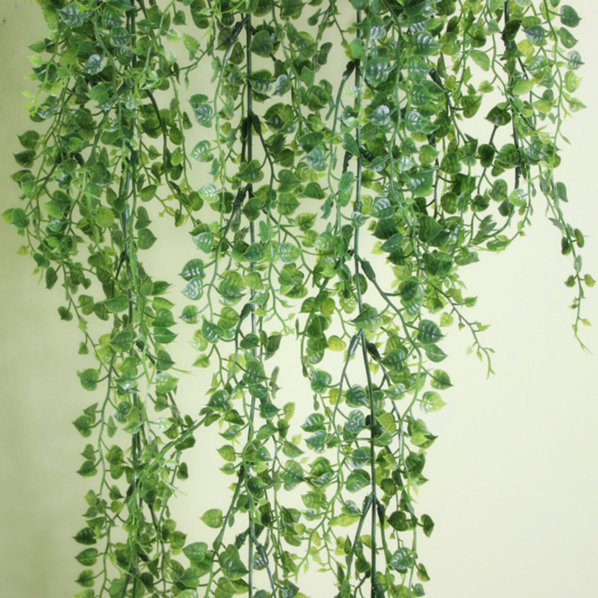 small hanging faux plants Artificial Plants Greenery Outdoor Hanging Plant Vines Green