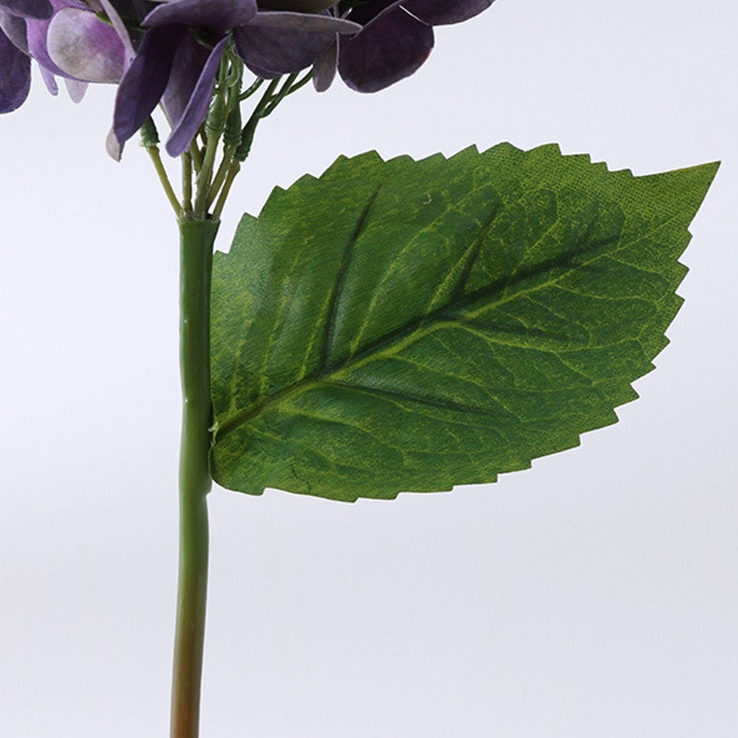 Small Blooms Fake Hydrangea Stem - VANRINA