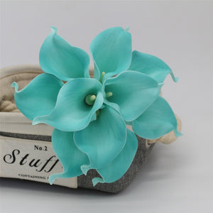pool blue calla lily wedding flowers